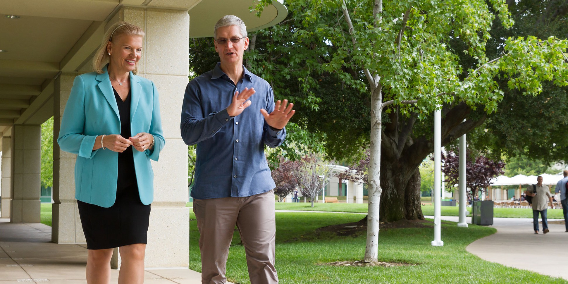 Apple CEO Tim Cook with IBM CEO Ginni Rometty
