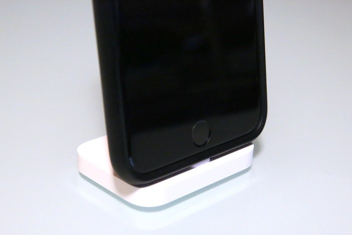 apple-lightning-dock-1