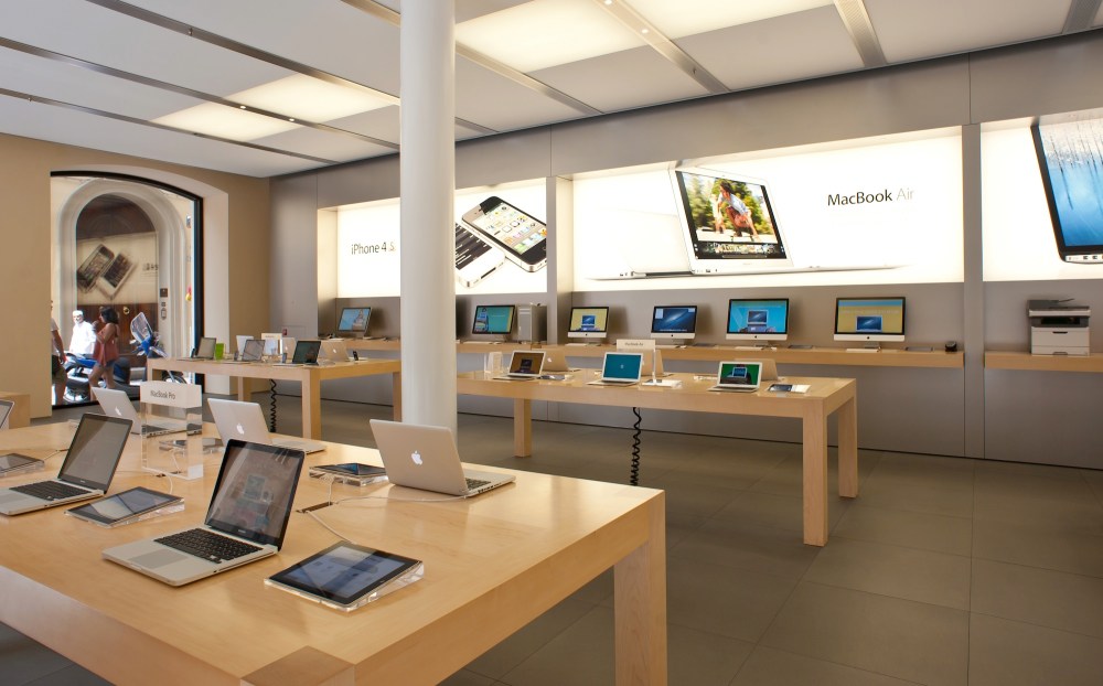 apple-store-italy
