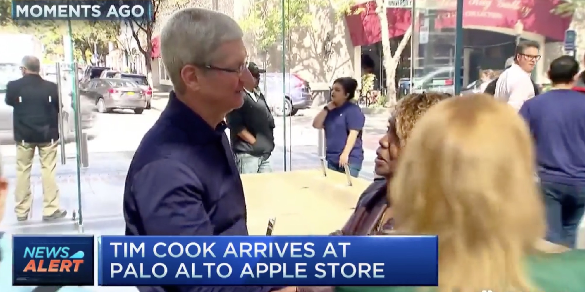 Tim Cook Apple Store