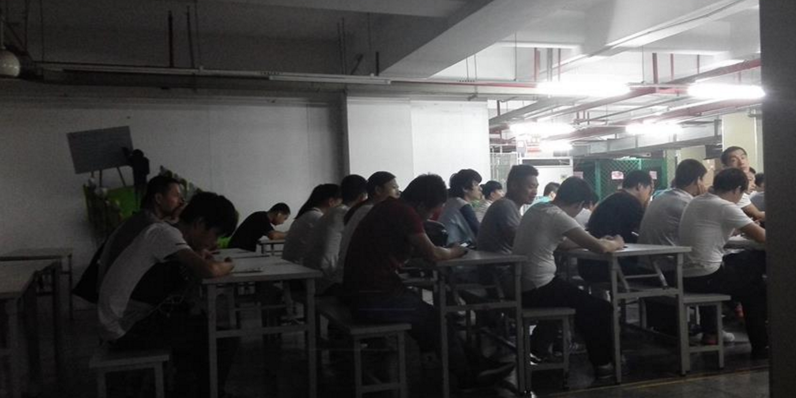 Pegatron-Apple-factory