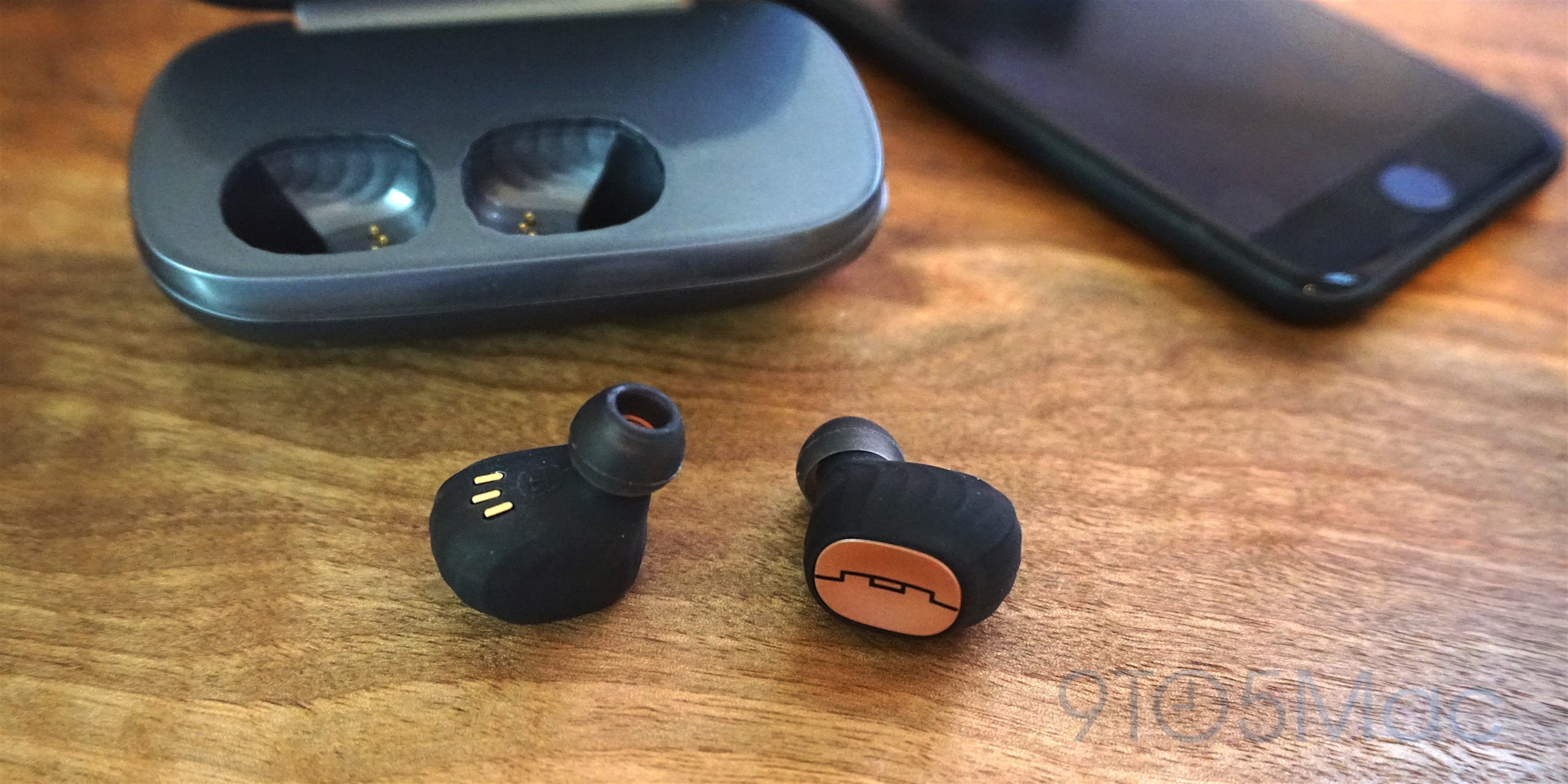 sol-republic-amps-air-01