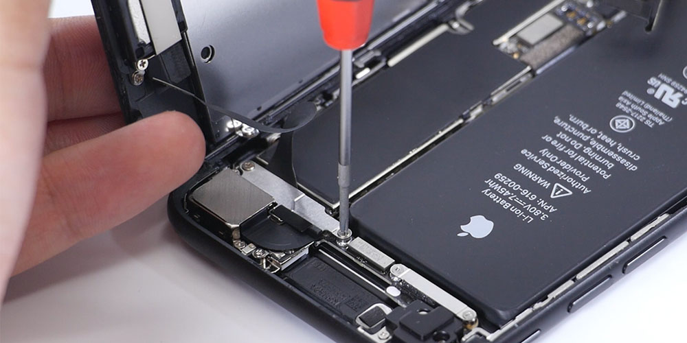 apple-iphone-7-teardown