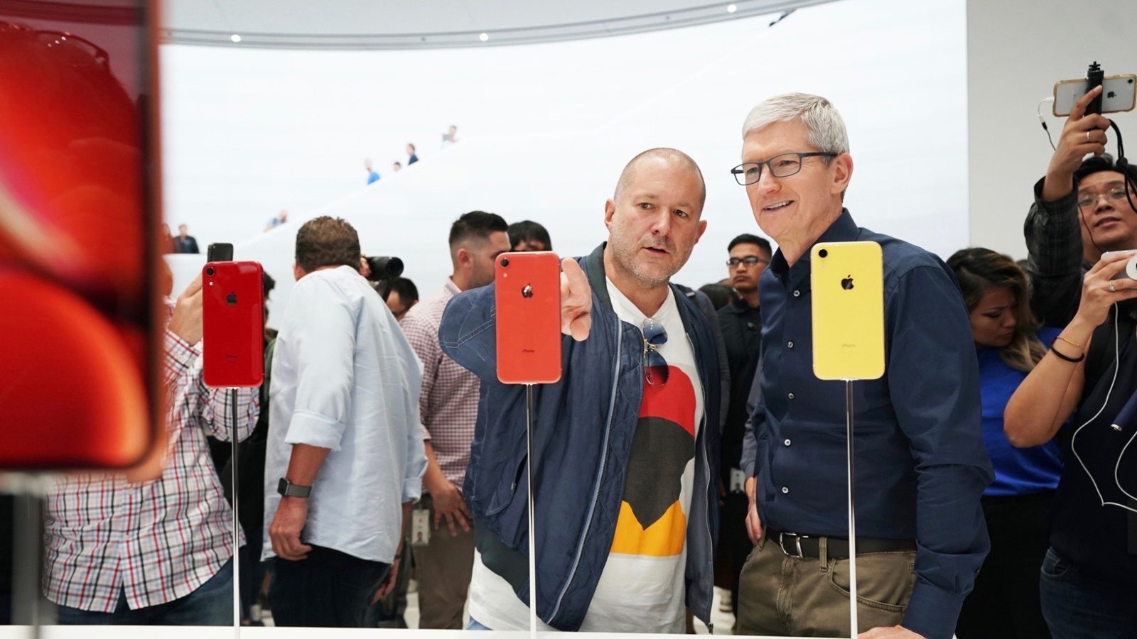 Jony Ive Tim Cook