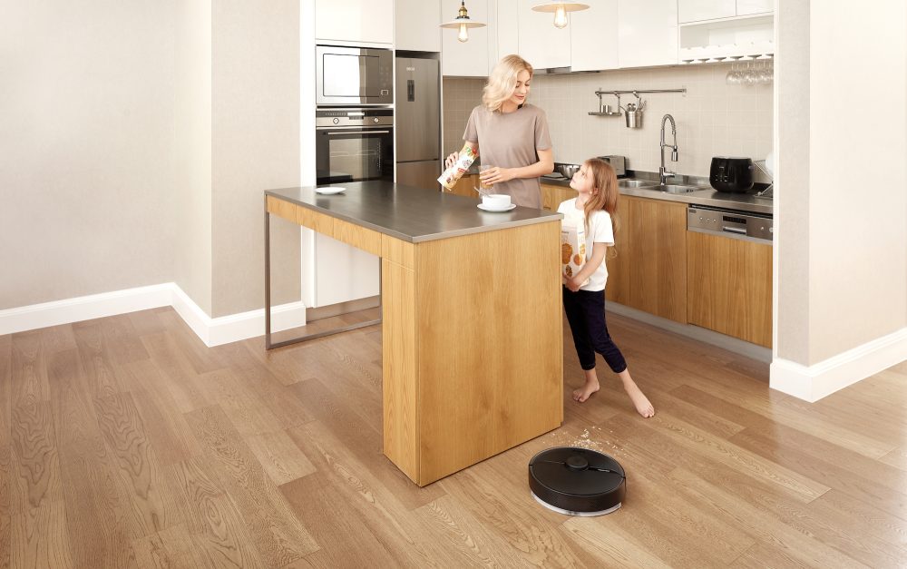 Roborock S6 robotic vacuum and mop-02