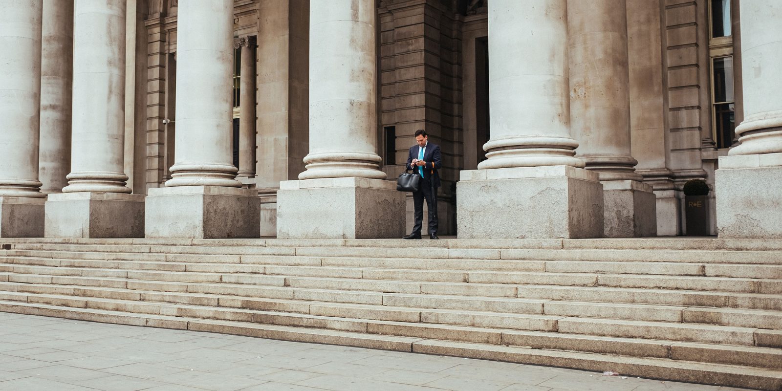 iPhone patent infringement lawsuits filed as Ericsson licenses expire