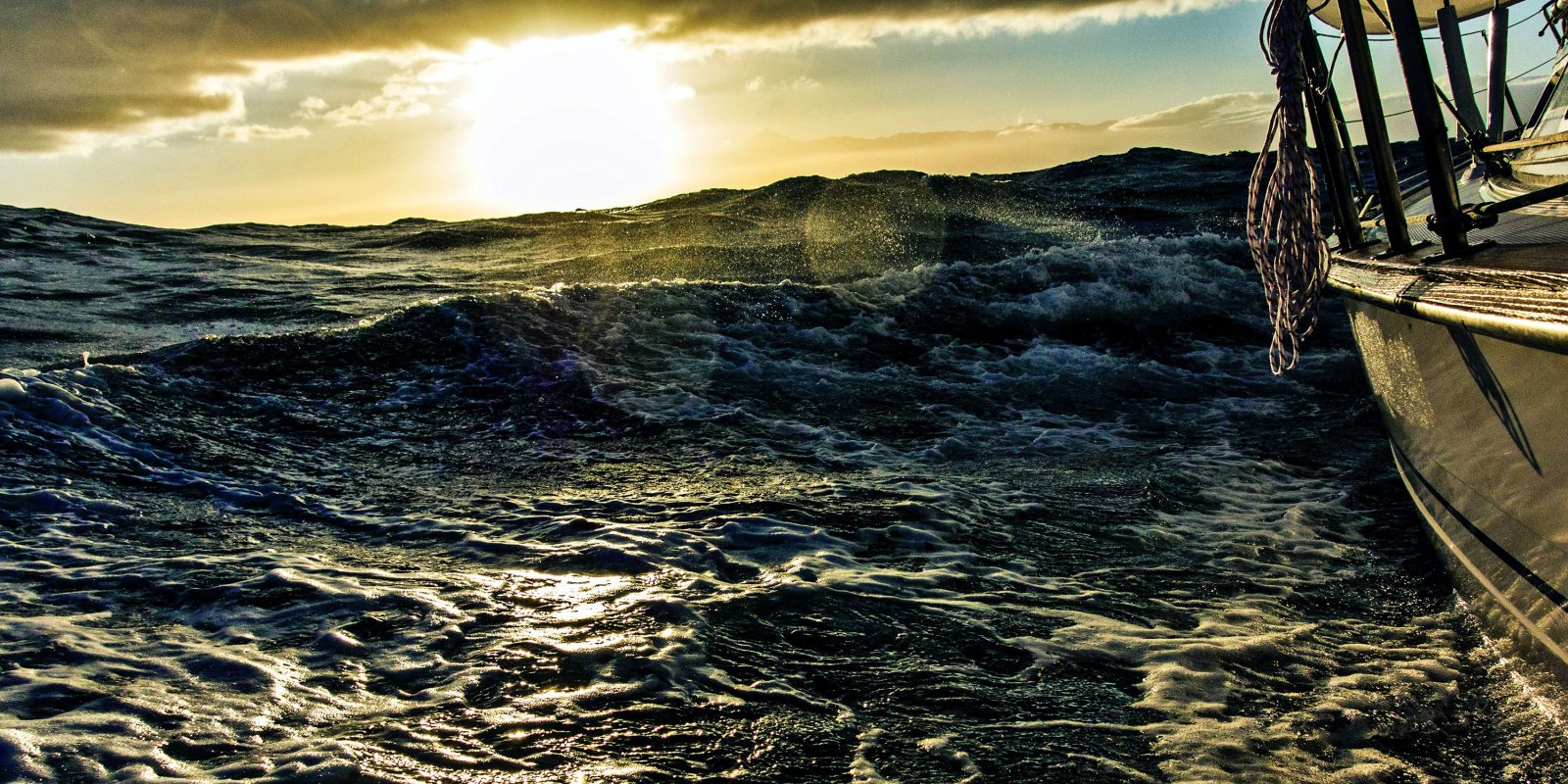 2021's storms were tough, but Apple and other tech giants sailed through them