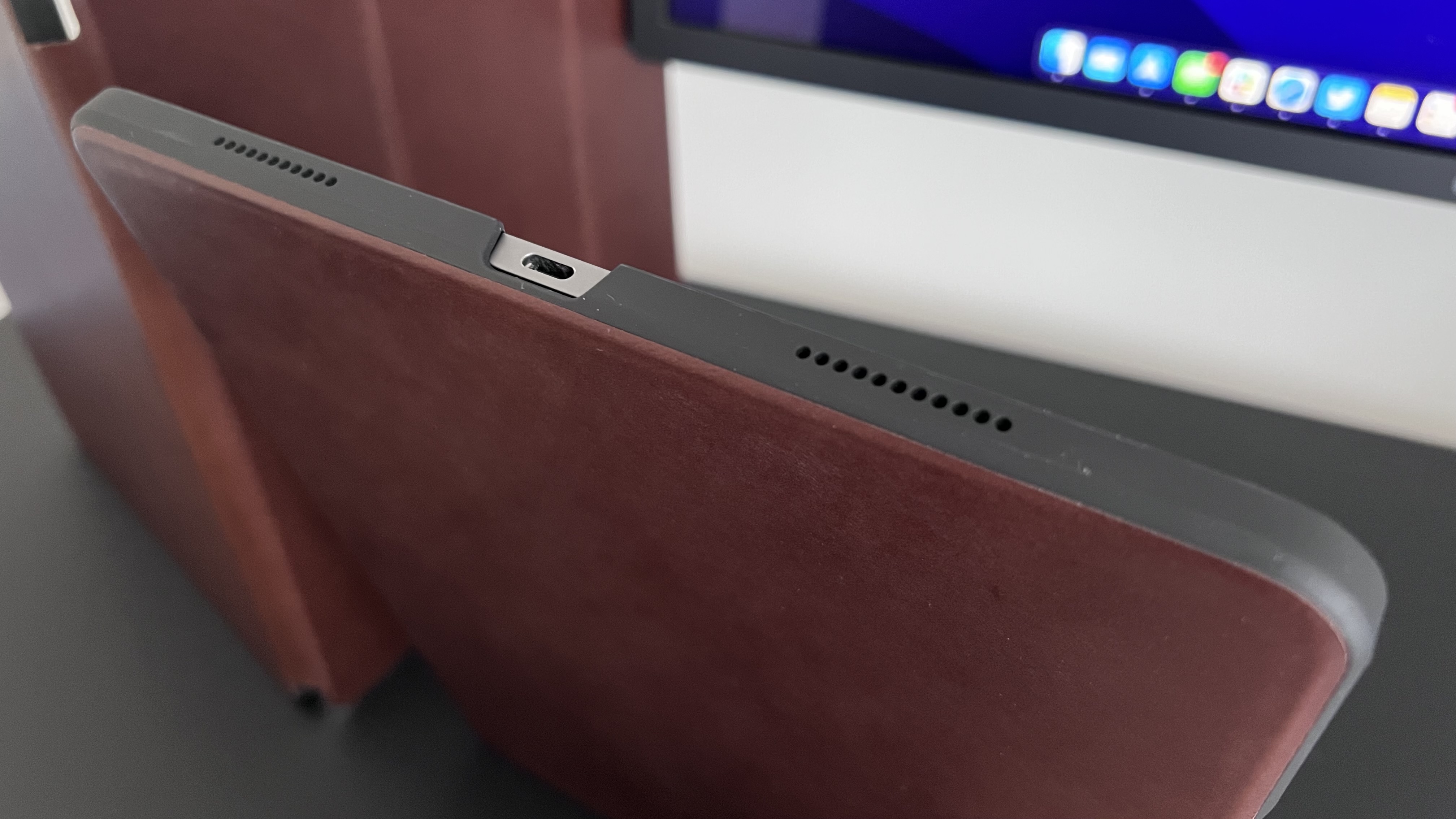 Modern iPad leather case Nomad 3