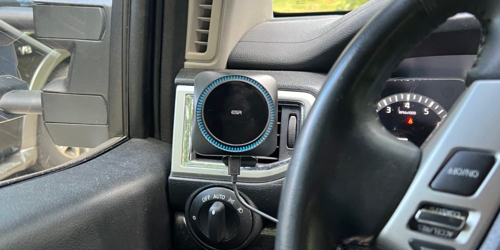 ESR HaloLock Car Charger