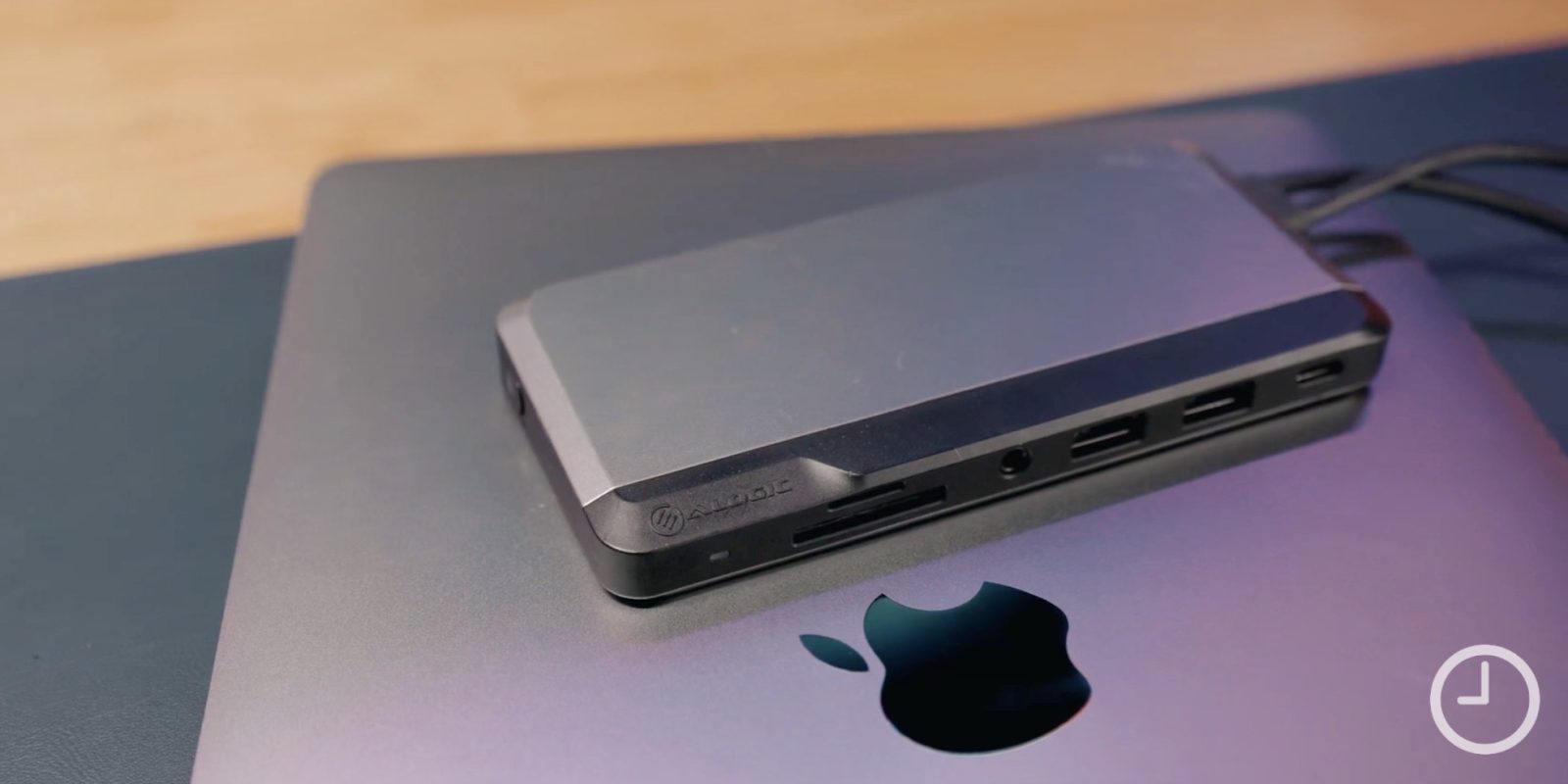 Alogic 10-In-1 Super Dock