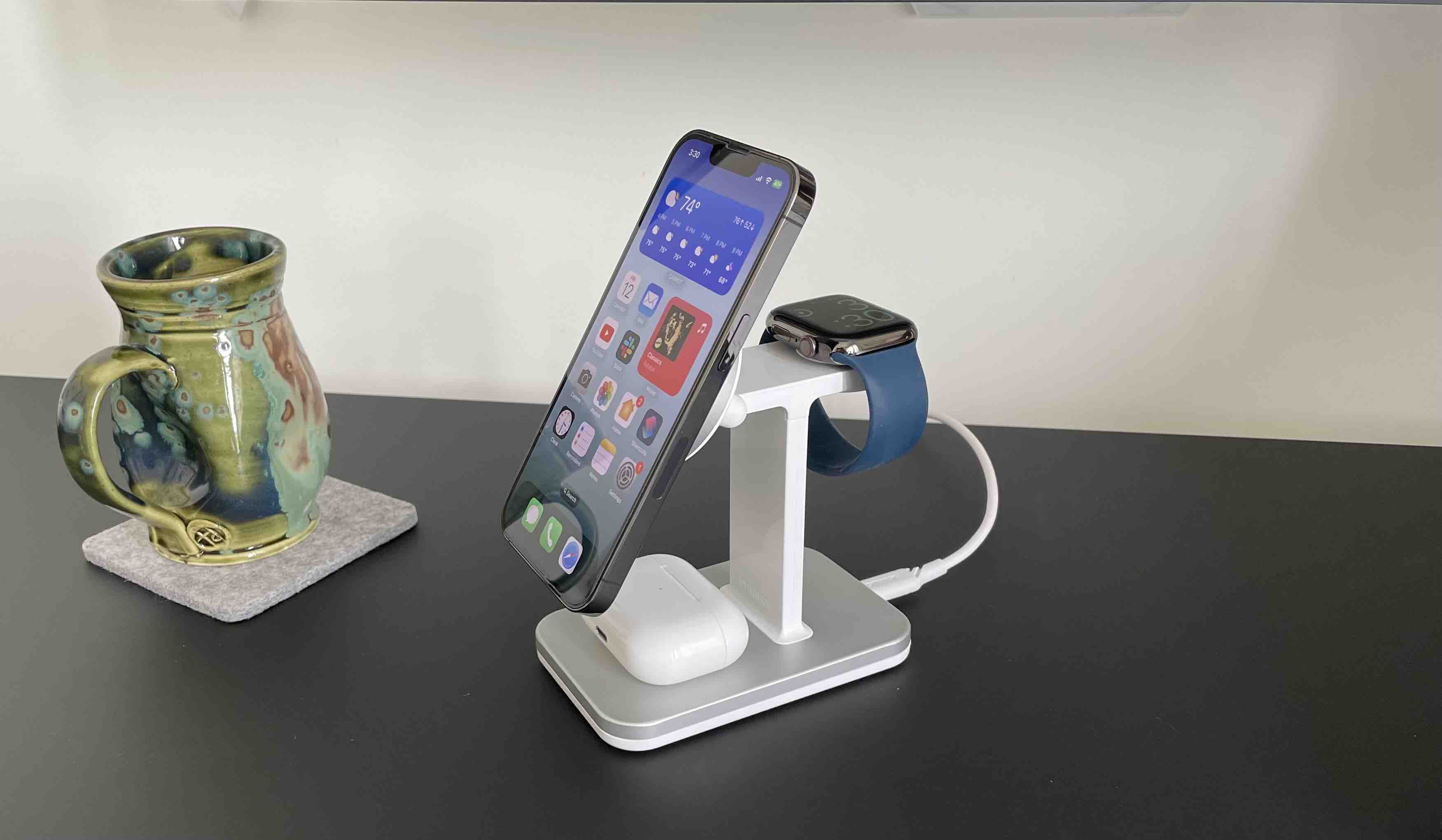 OtterBox 2-in-1 MagSafe iPhone Apple Watch in use