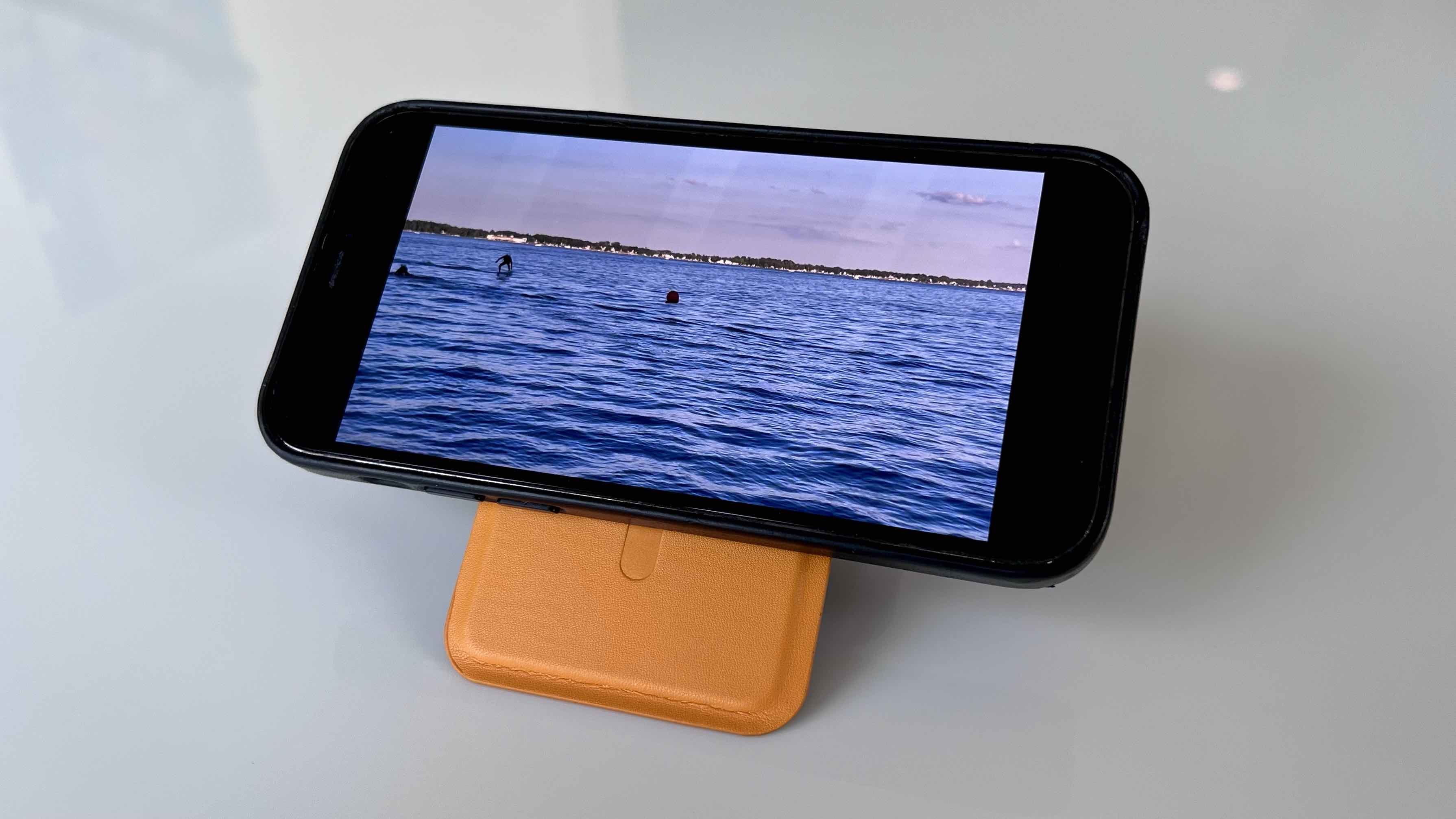 Best iPhone MagSafe wallet – stand in action