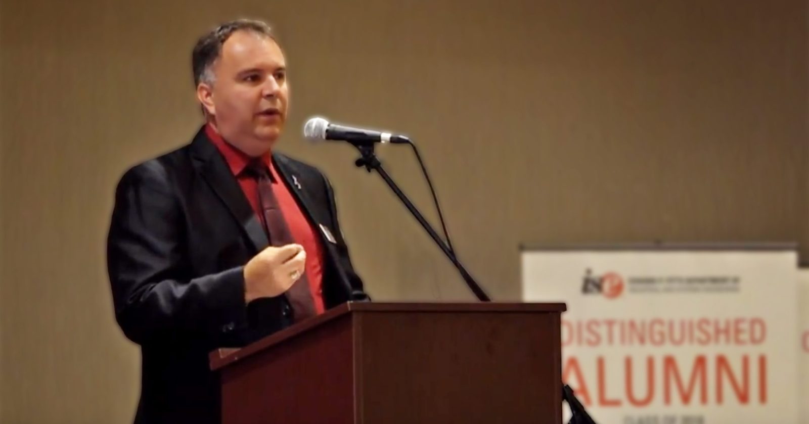 Apple exec viral tiktok