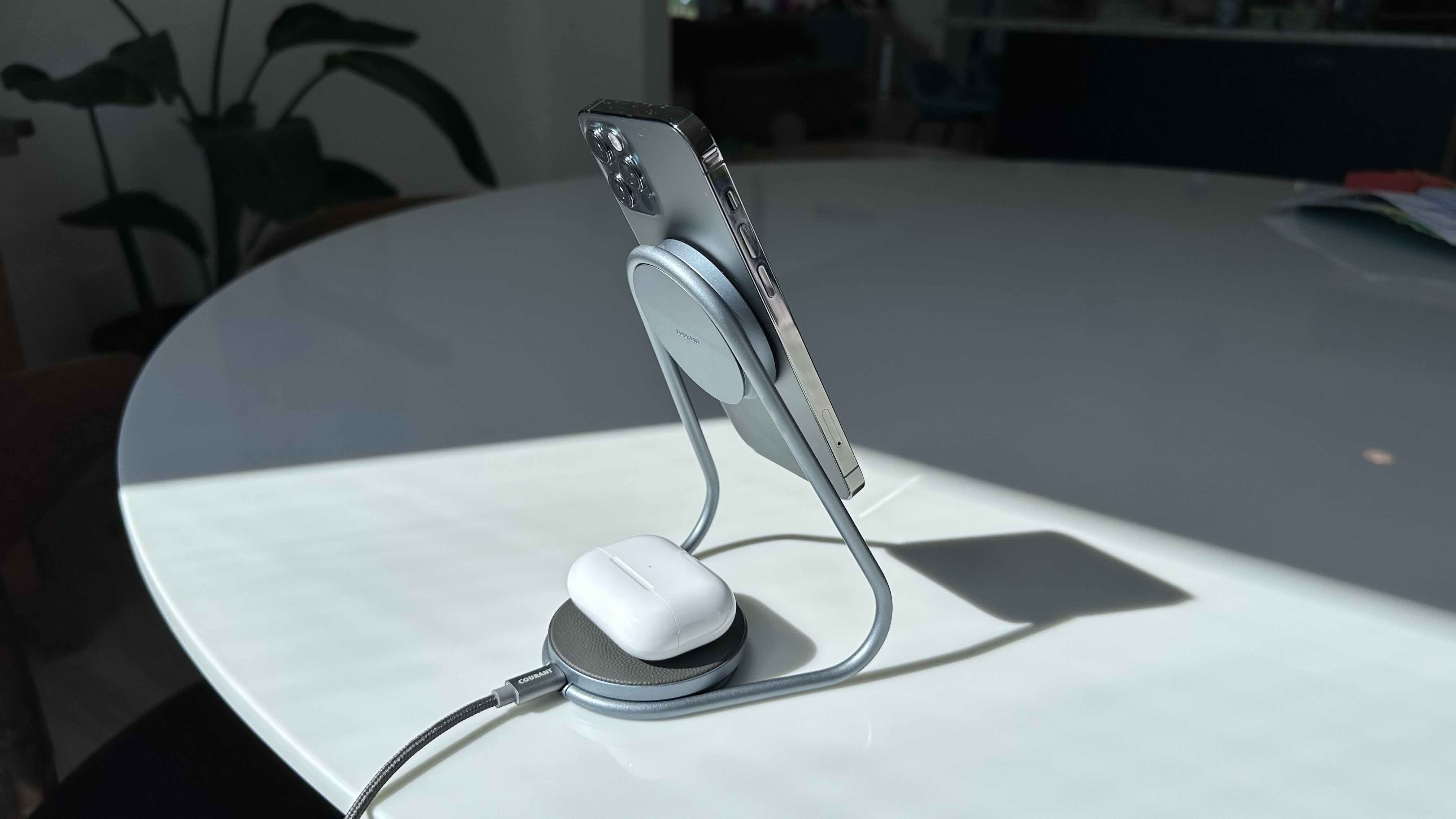 Courant MAG:2 backside