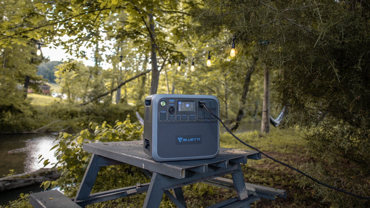 Check out some great Black Friday deals on BLUETTI's portable power stations