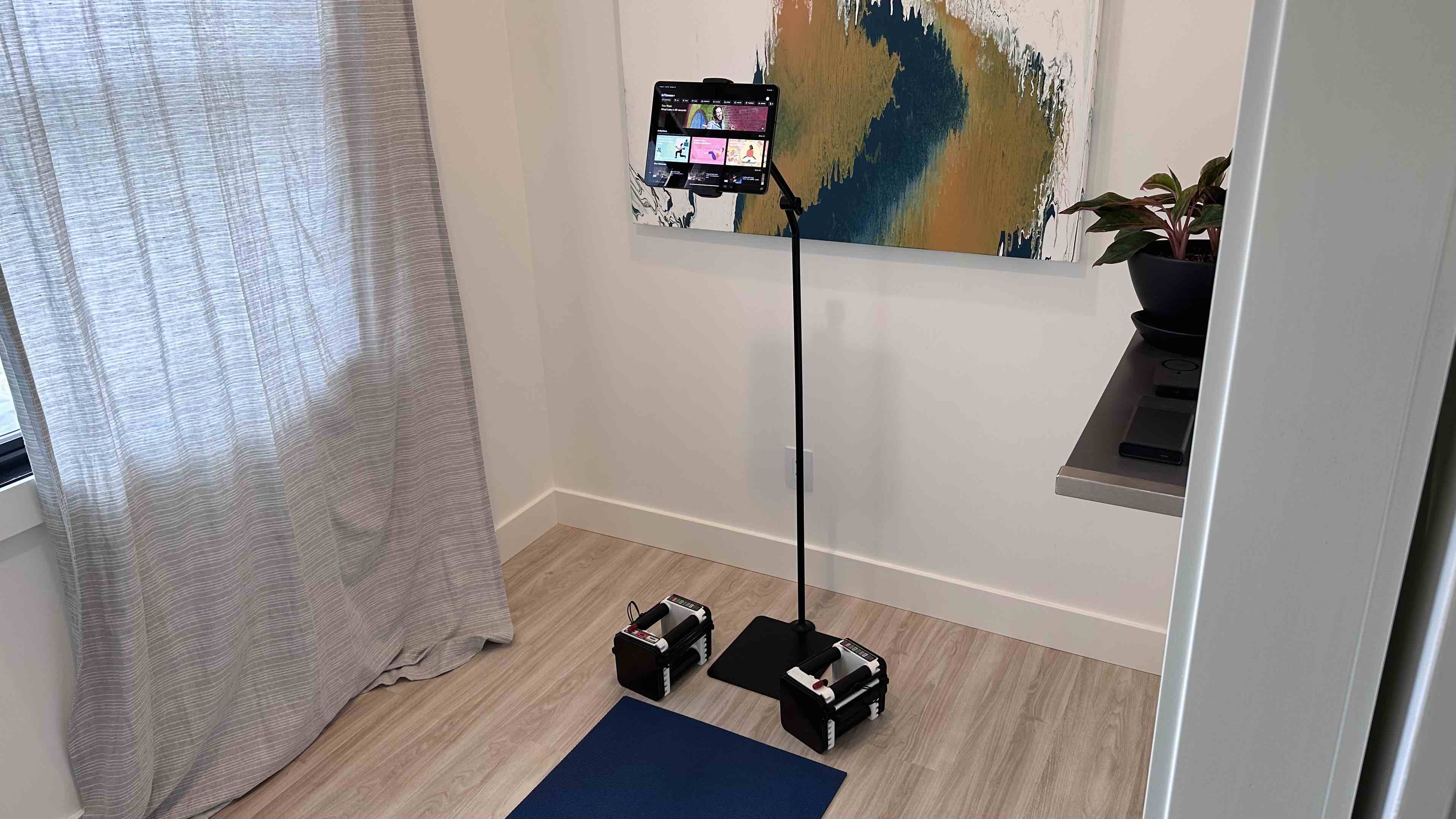 Favorite Apple accessories Twelve South HoverBar Tower review