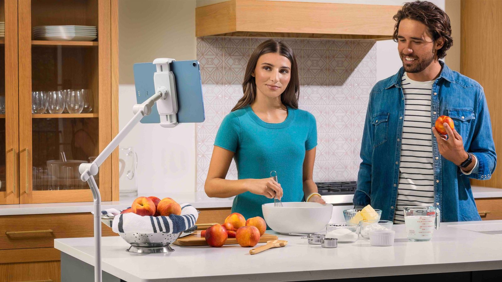 Twelve South HoverBar Tower floor stand for iPad