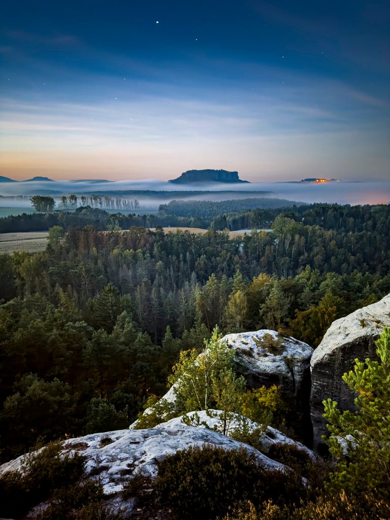 iPhone 15 Pro max camera night mode