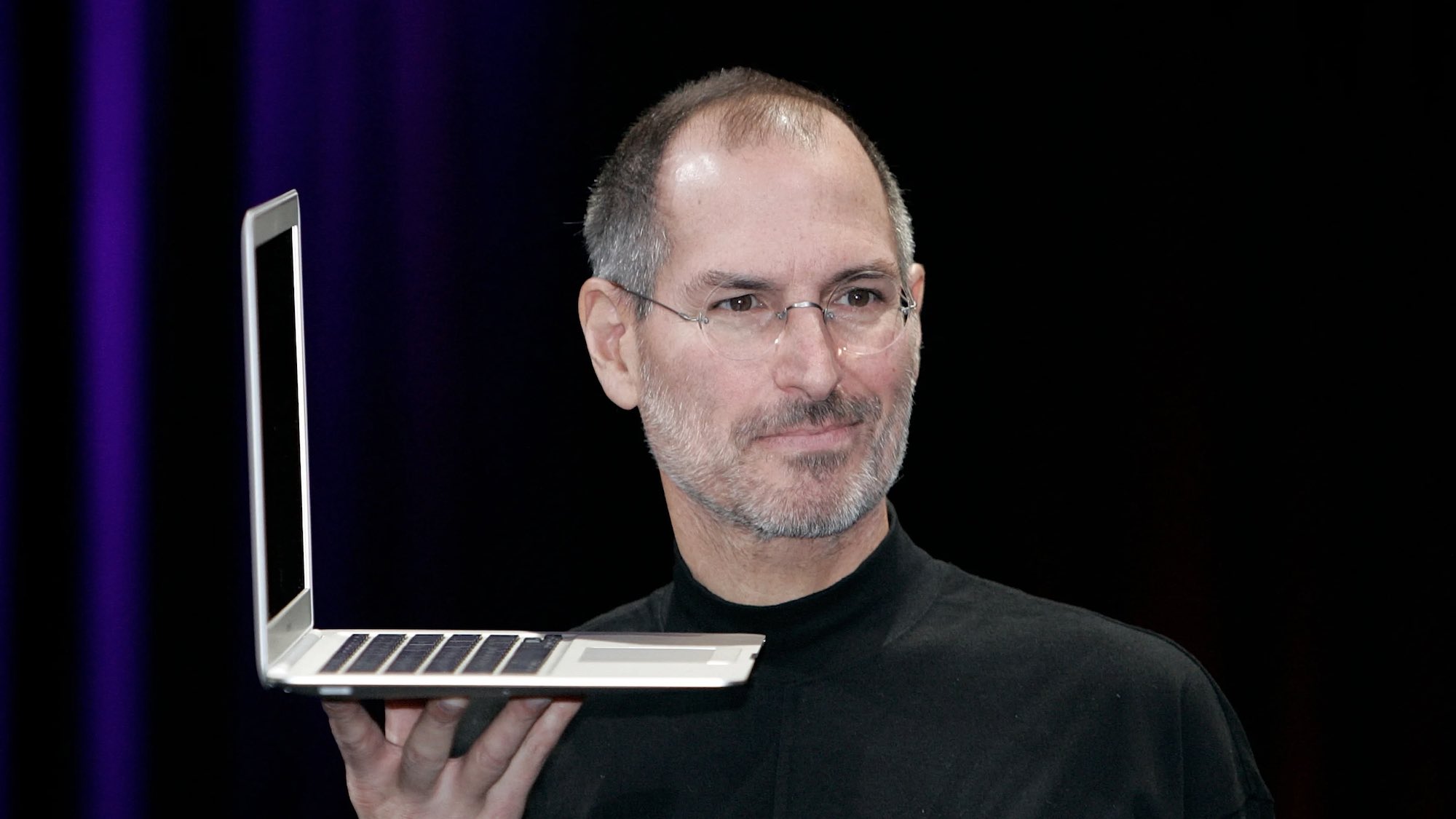 macbook air steve jobs 2008