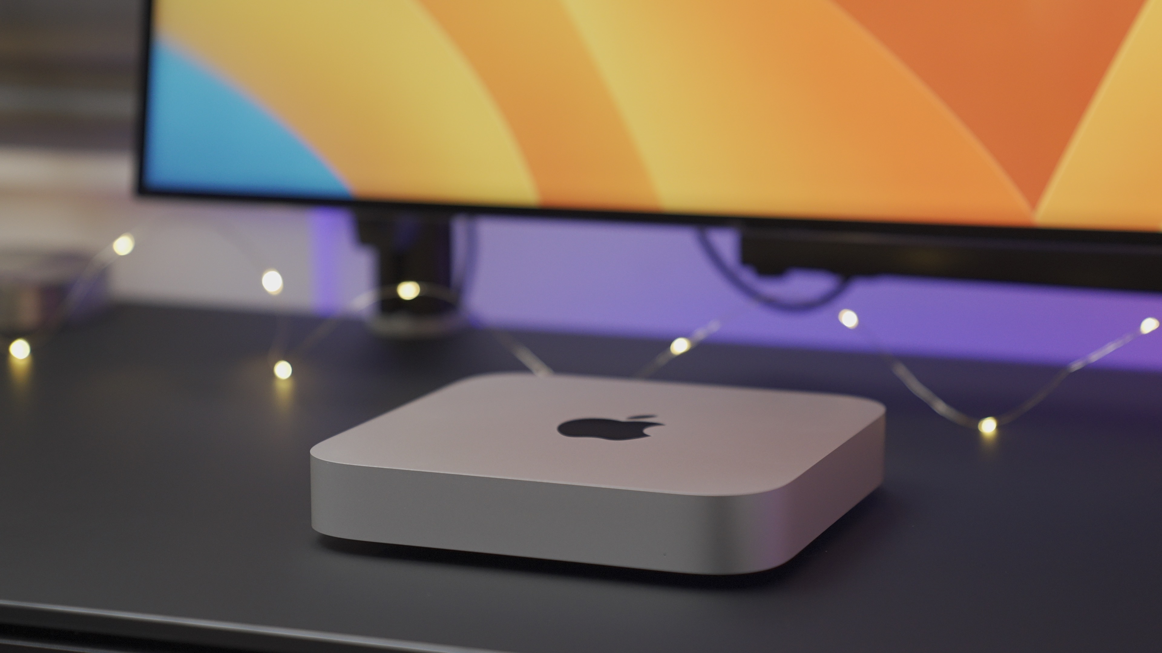 Mac mini M2 Pro on desk