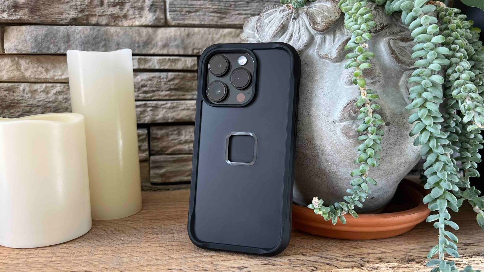 Nomad x Peak Design Rugged