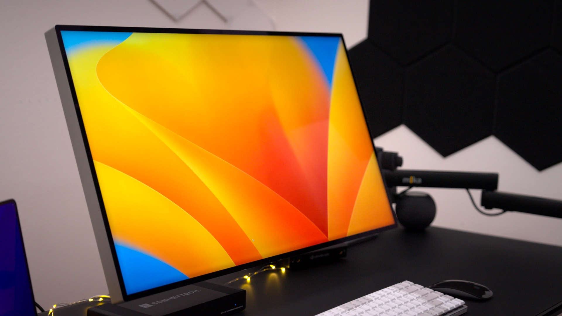 Sonnet Super Dock Pro Display XDR