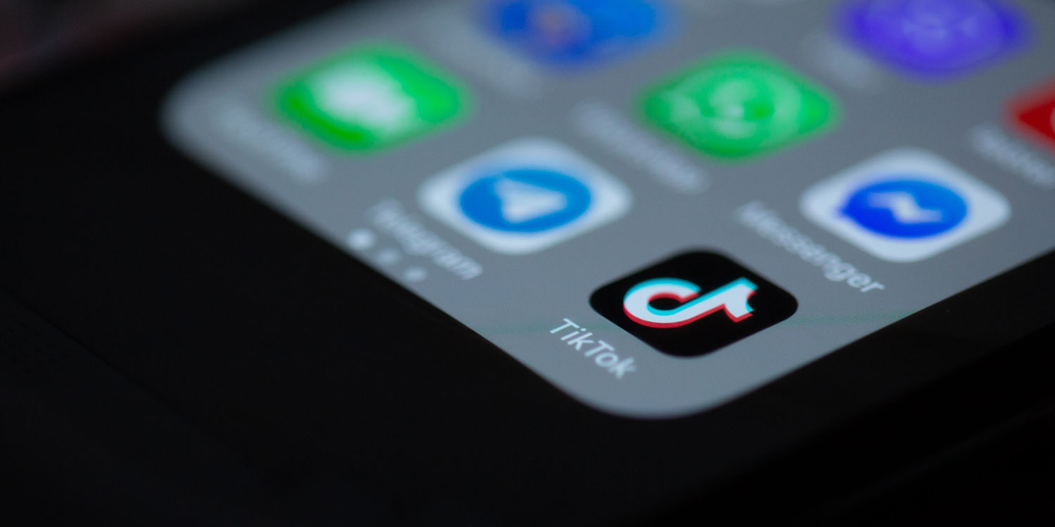 TikTok ban US state attorneys general | Close-up of app icon