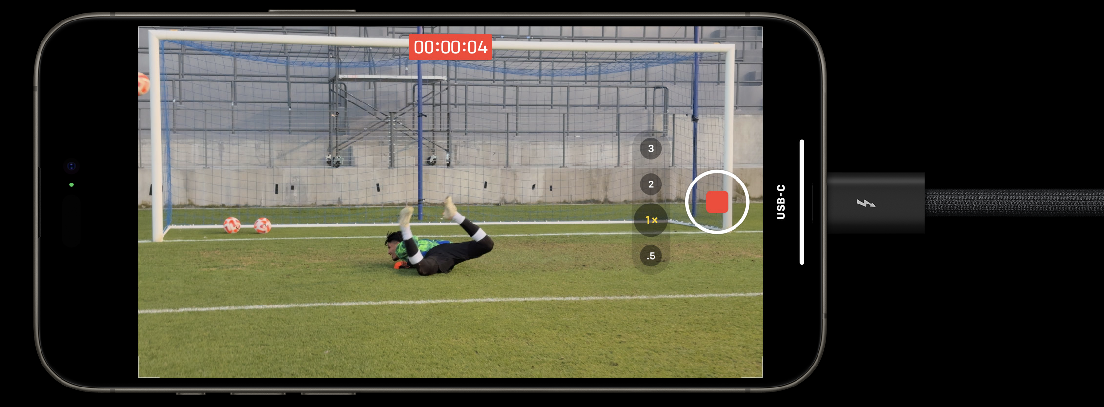 USB-C interface showing in the Photos app Video mode, offloading footage to an SSD.