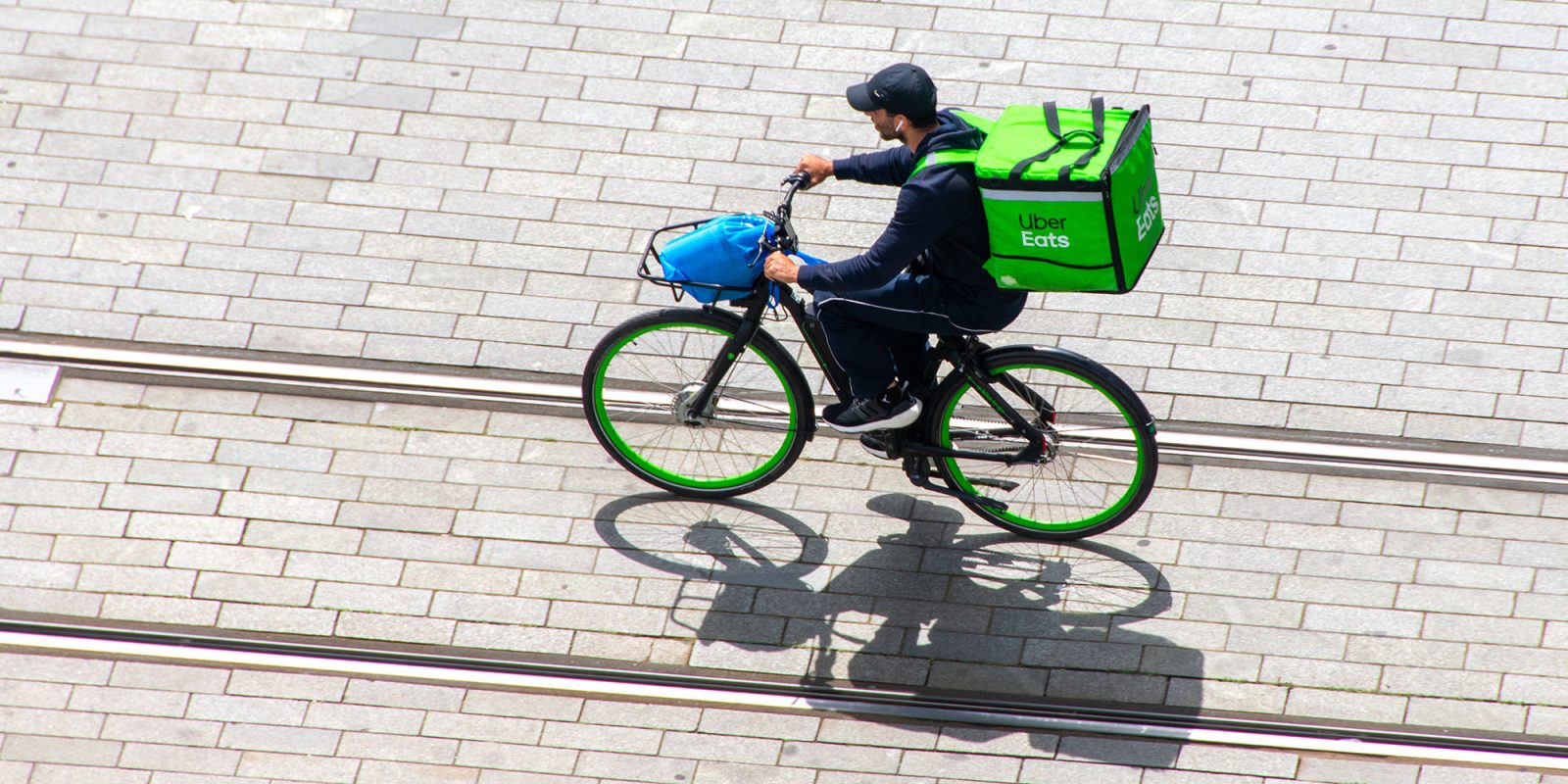 DoorDash and Uber minimum wage | Uber Eats cyclist