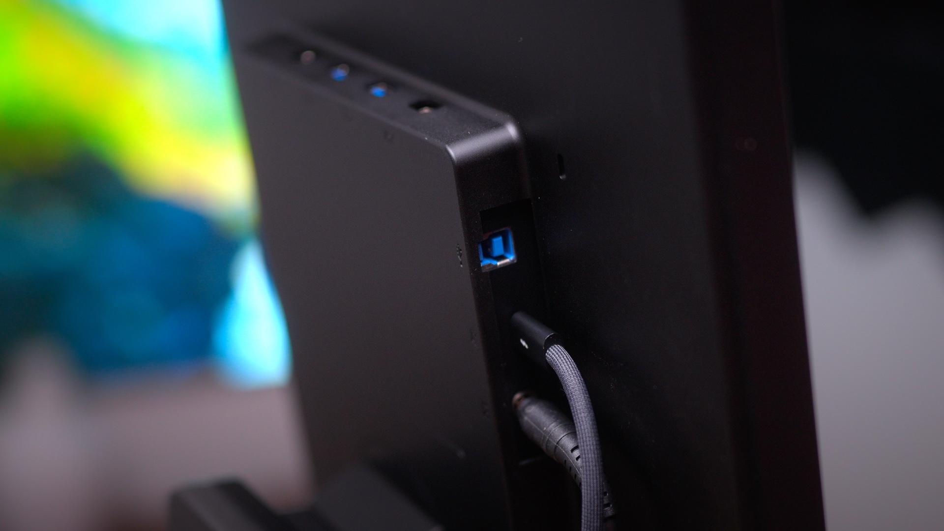 Dough Spectrum One USB-B port