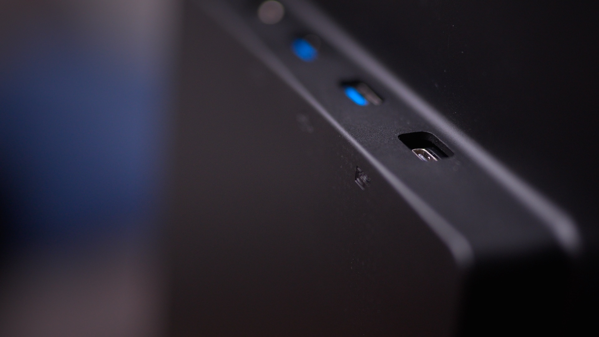 Dough Spectrum One USB ports