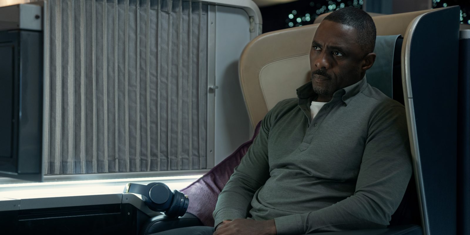 Idris Elba in Hijack