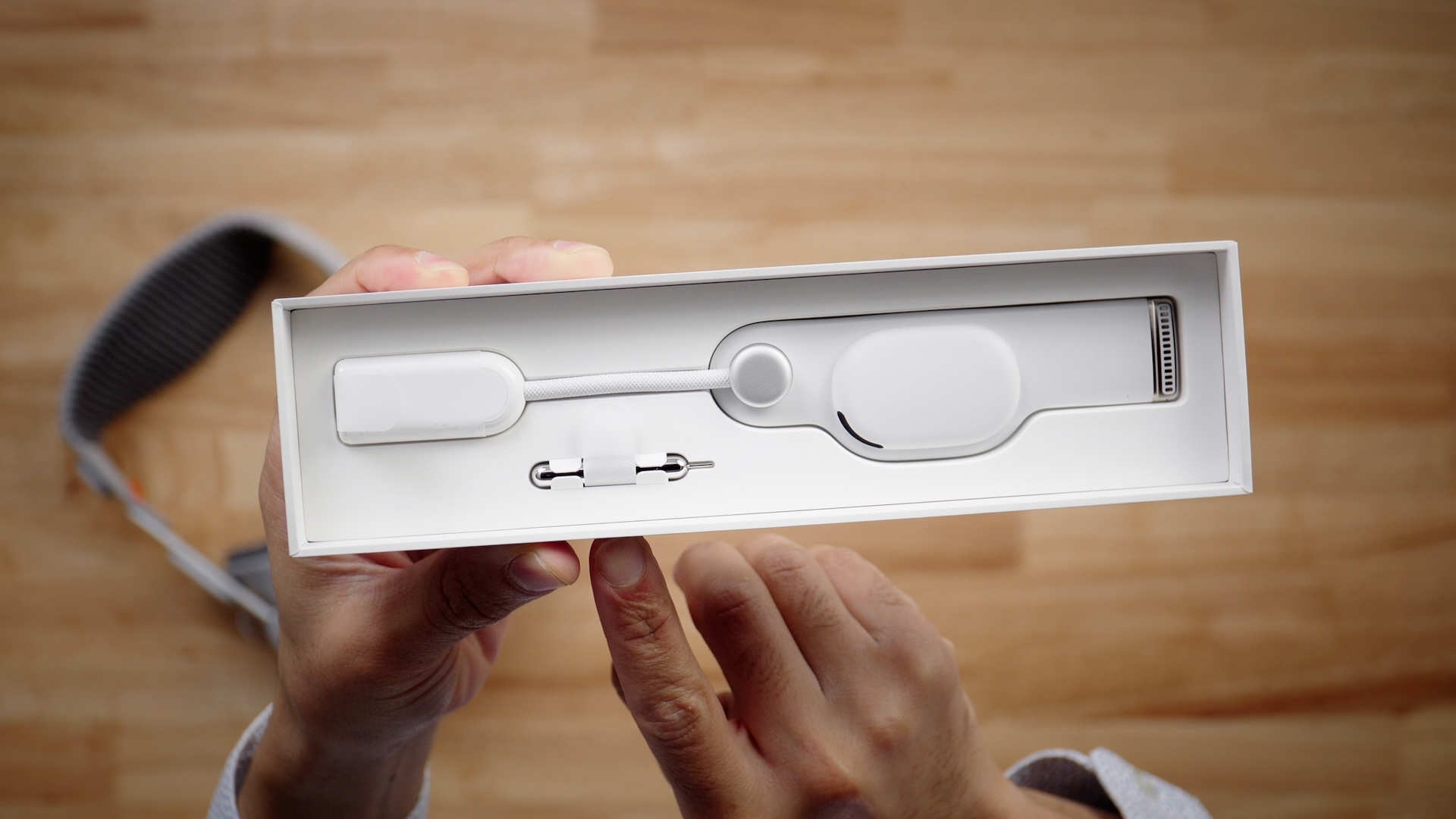 Apple Vision Pro Developer Strap inside box