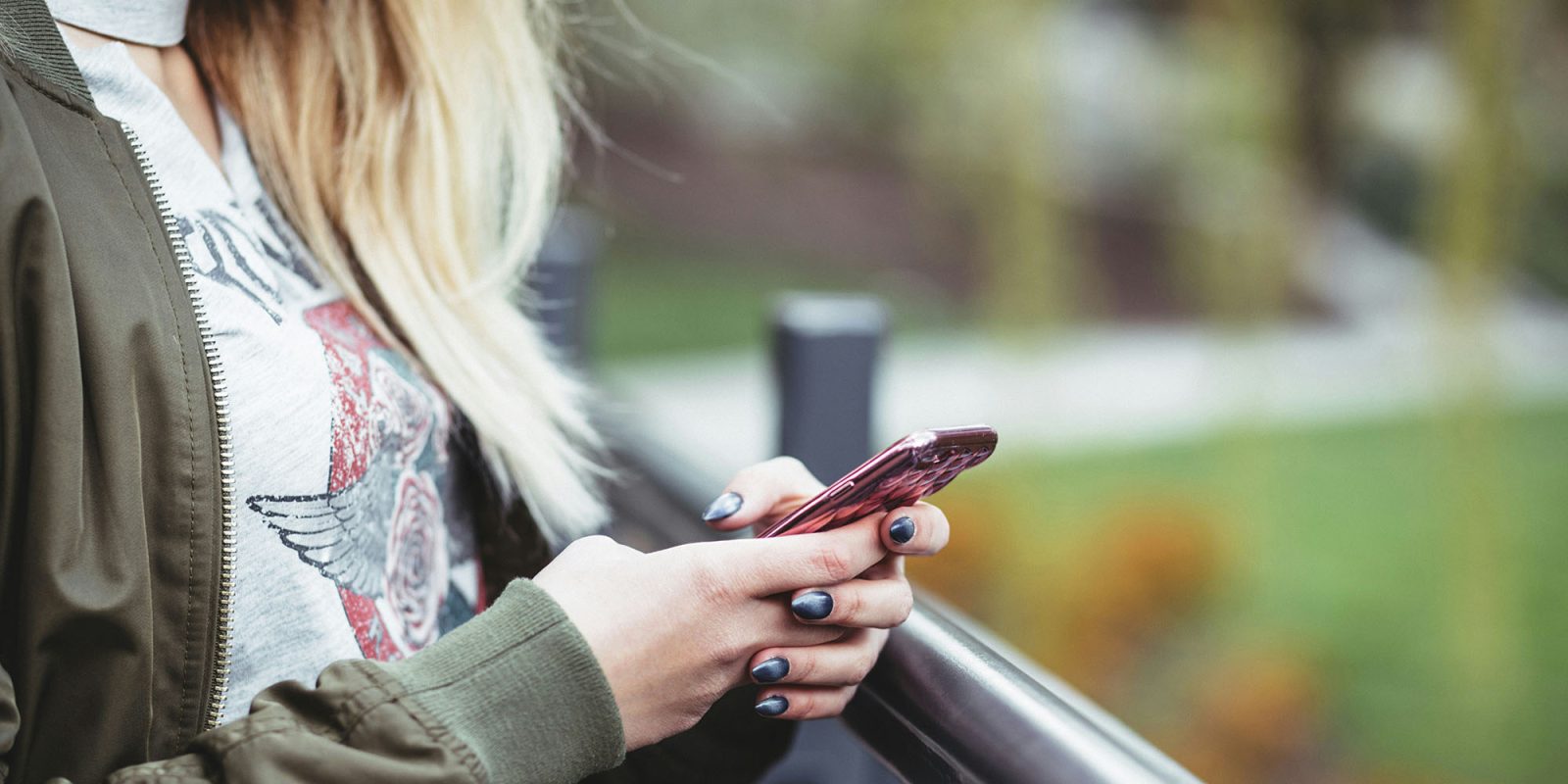 Parents and teens on smartphone usage | Teen girl using phone