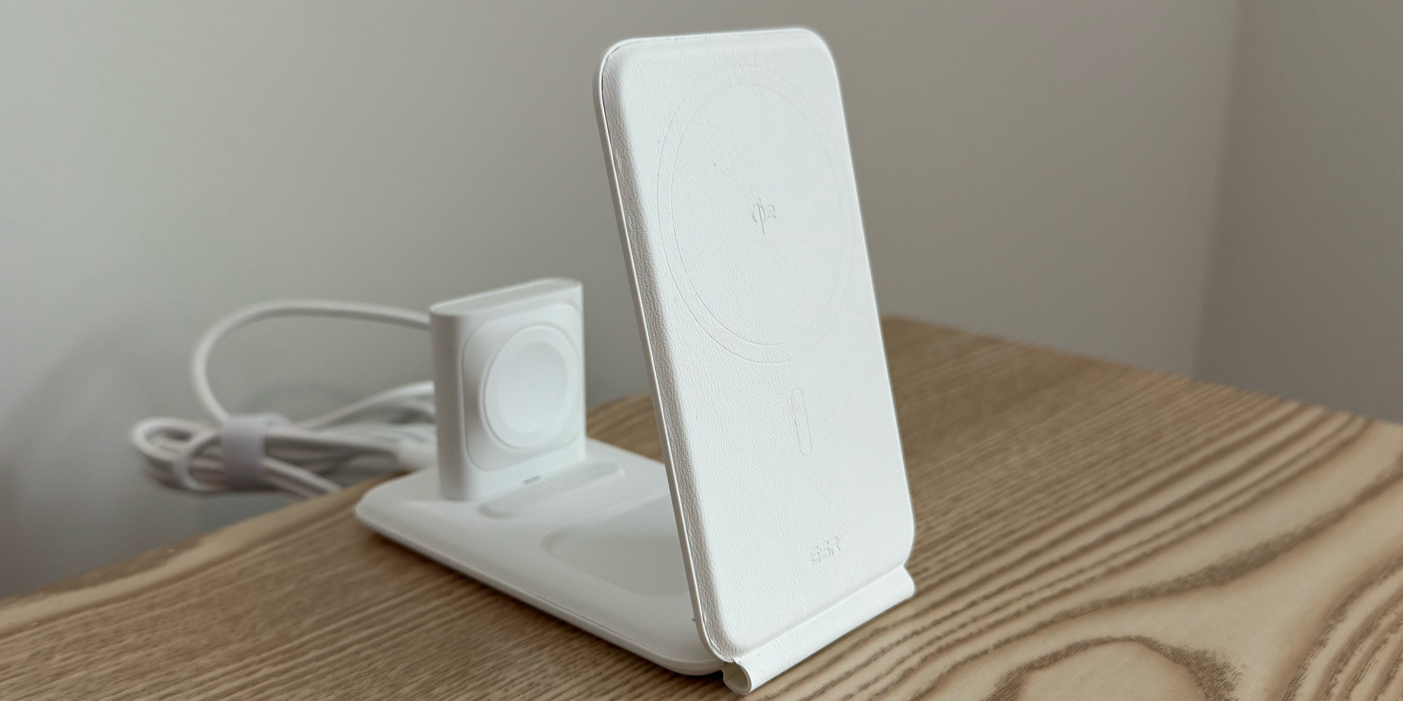 ESR 3-in-1 Qi2 iPhone Charger