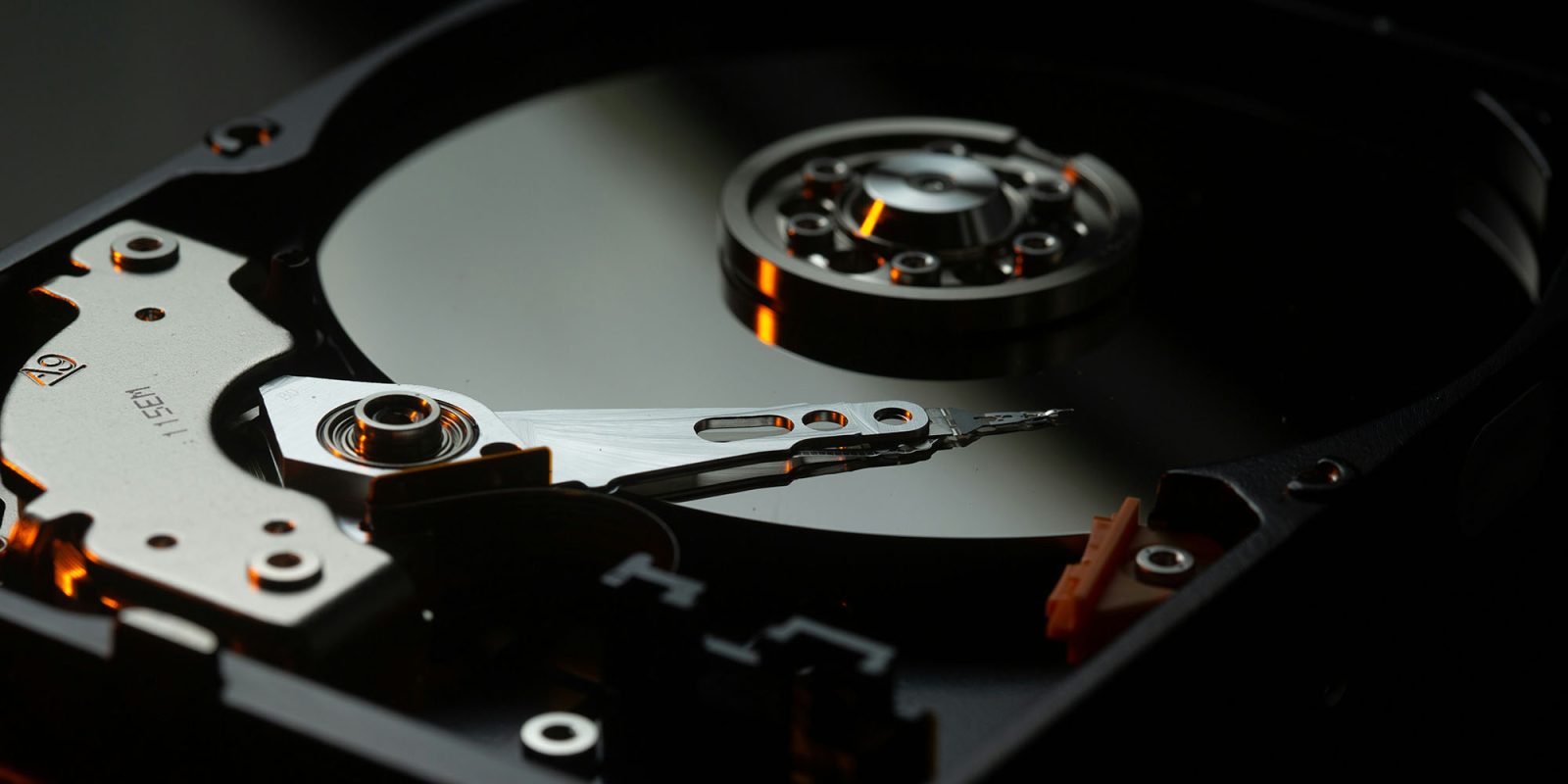 Massive data leak | Inside of a hard drive