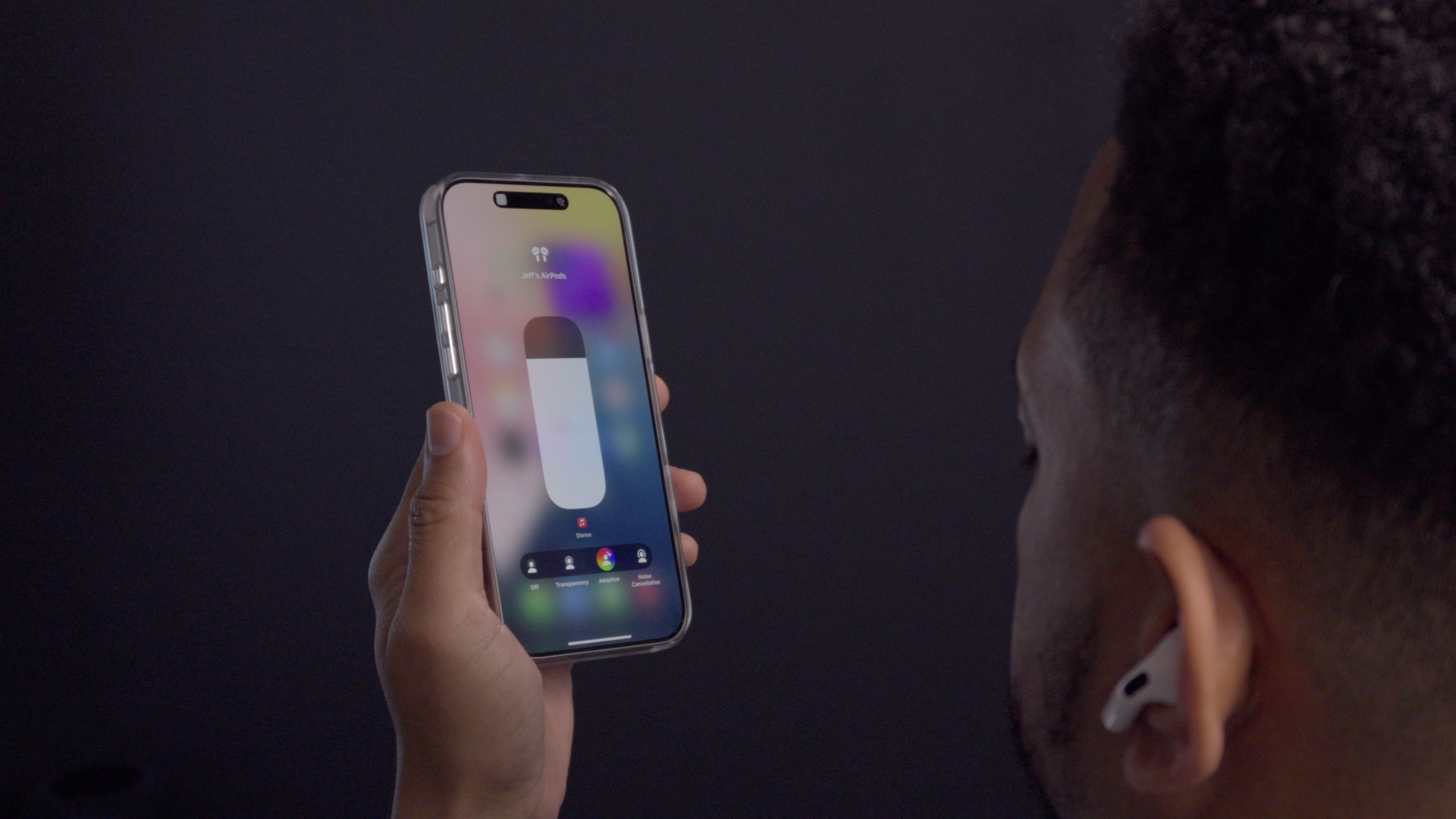 AirPods 4 Adaptive Audio