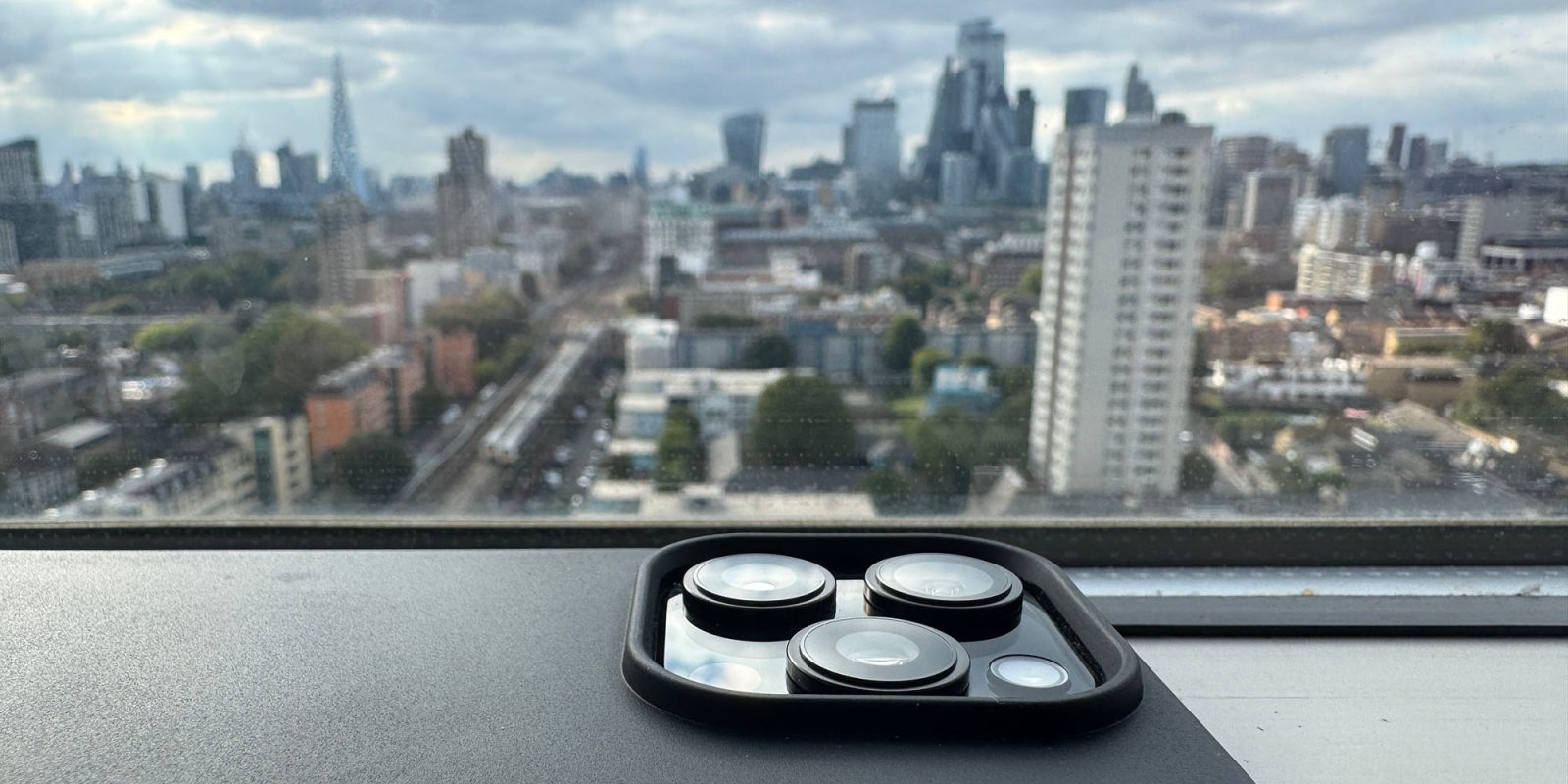 Kuo reiterates variable aperture lens coming to iPhone 18, not 17 | Example of shallow depth of field