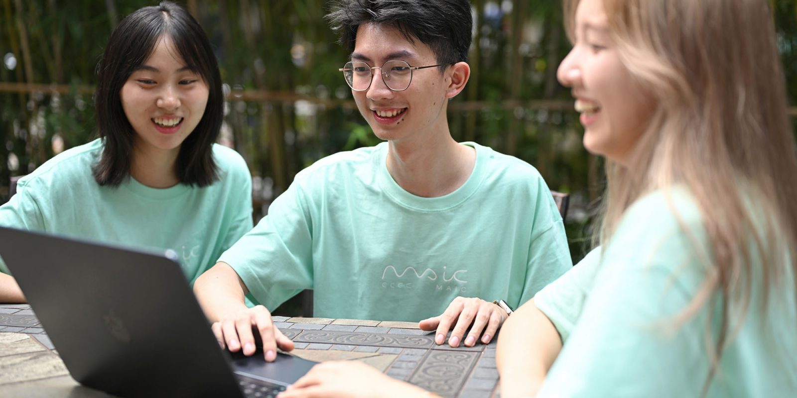 Apple donates $4M for Chinese app development, as Tim Cook visits DeepSeek's home town | Students at Zhejiang University