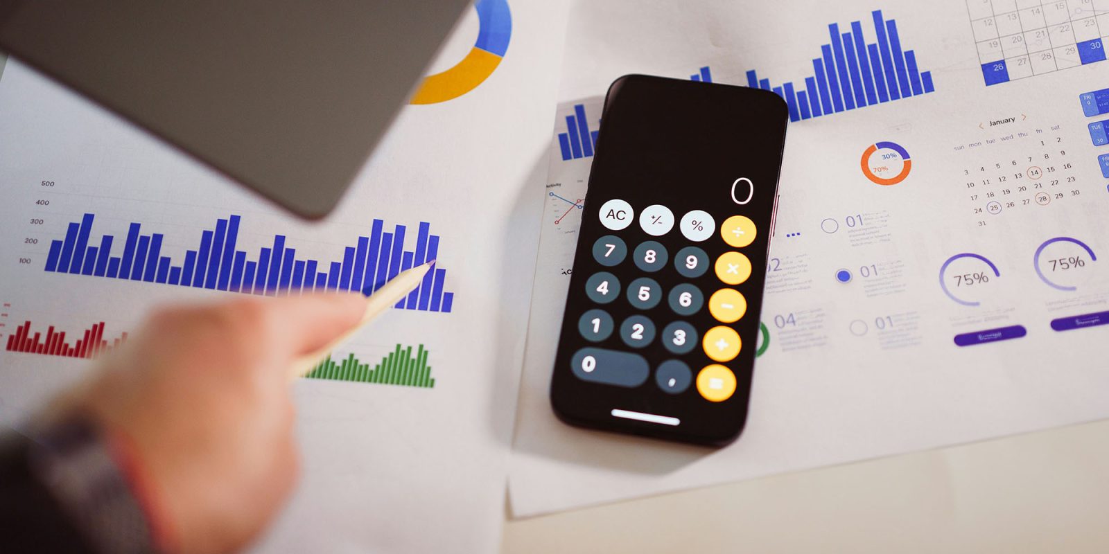 Comcast offers five-year price guarantee, after Verizon's three-year one | Budgeting using colorful graphs and Apple's Calculator app