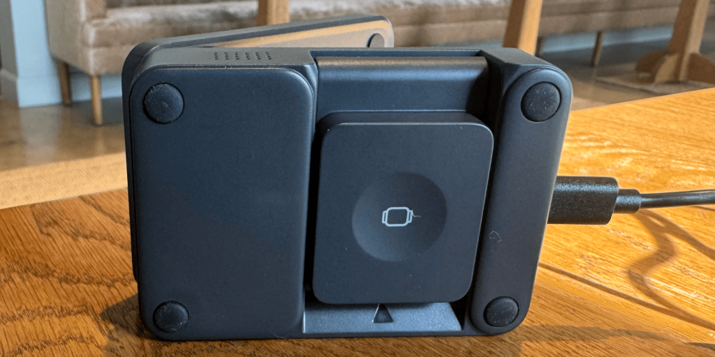 Lamicall’s 3-in-1 MagSafe charger