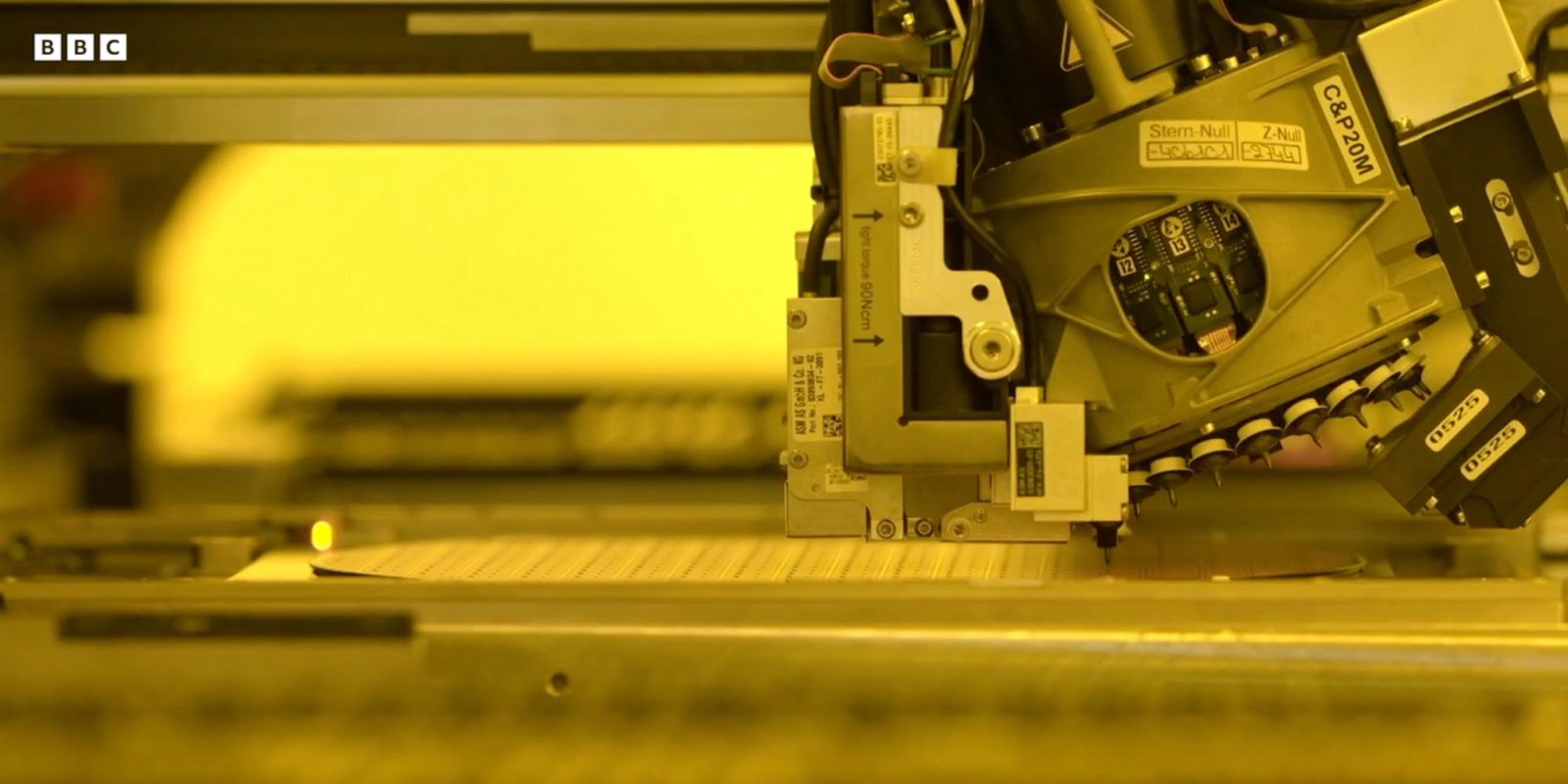 A look inside the TSMC Arizona plant making chips for Apple | Lithographic chipmaking machine in use