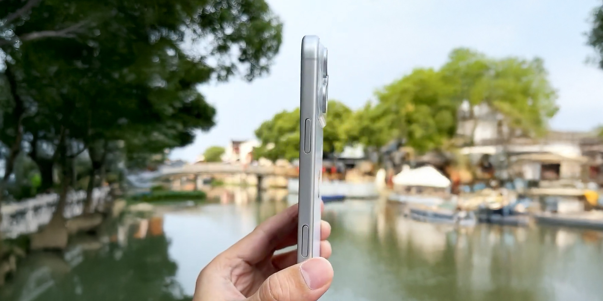 iPhone 17 Pro Max dummy model