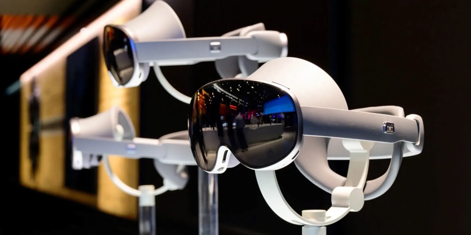 Samsung is unveiling its Vision Pro competitor today, revealing four key things | Prototype shown on a display stand